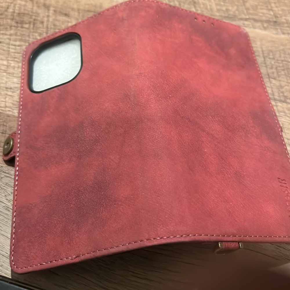 iPhone 13 Pro case! - Picture 2 of 4